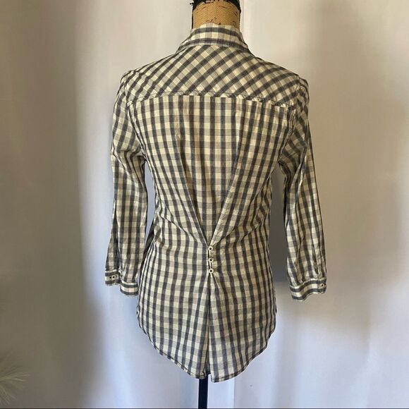 LUCKY BRAND Live in Love Button-Down Shirt Small - Picture 2 of 10